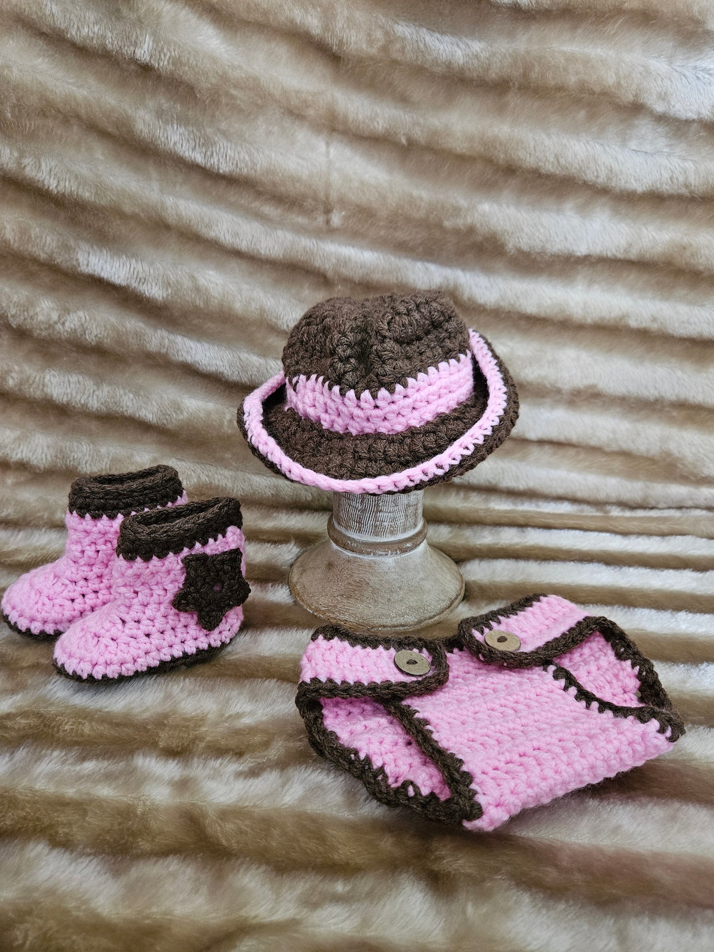 Newborn Photoshoot Cowgirl